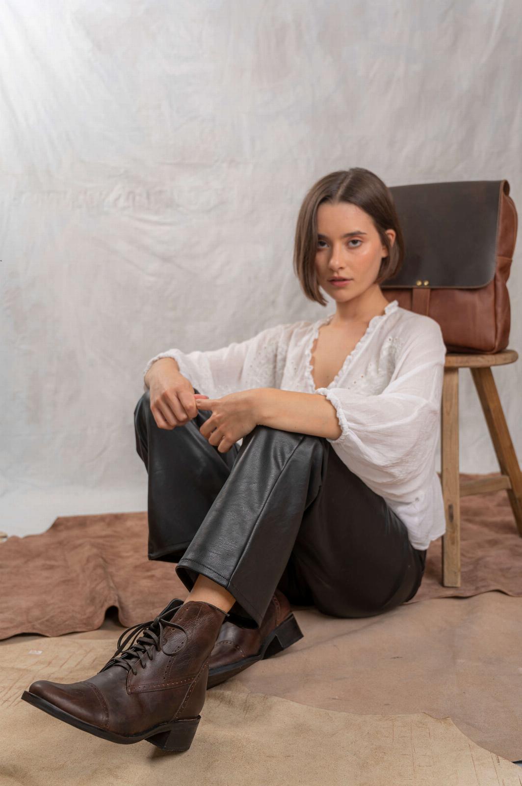 Bota Louise