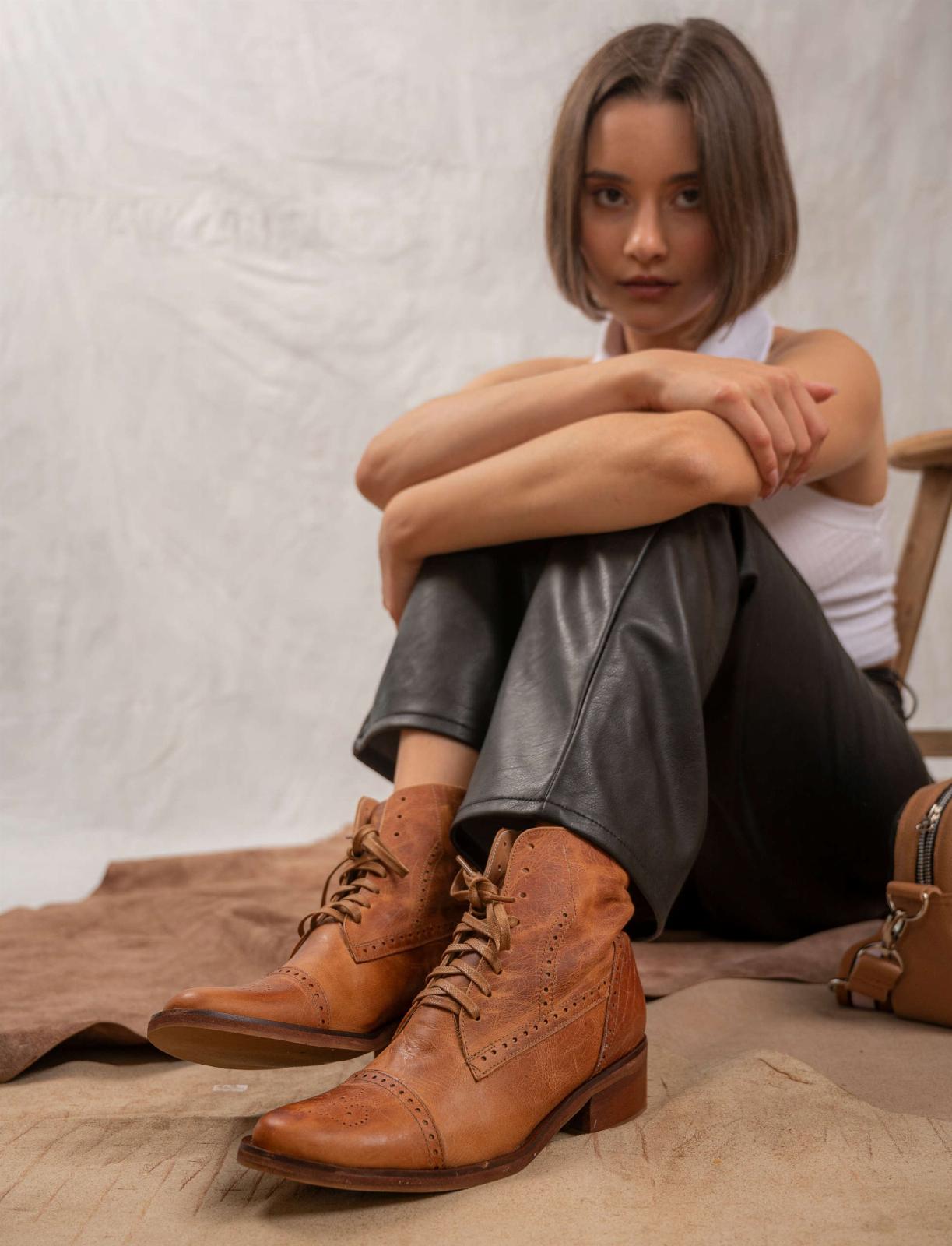 Bota Louise