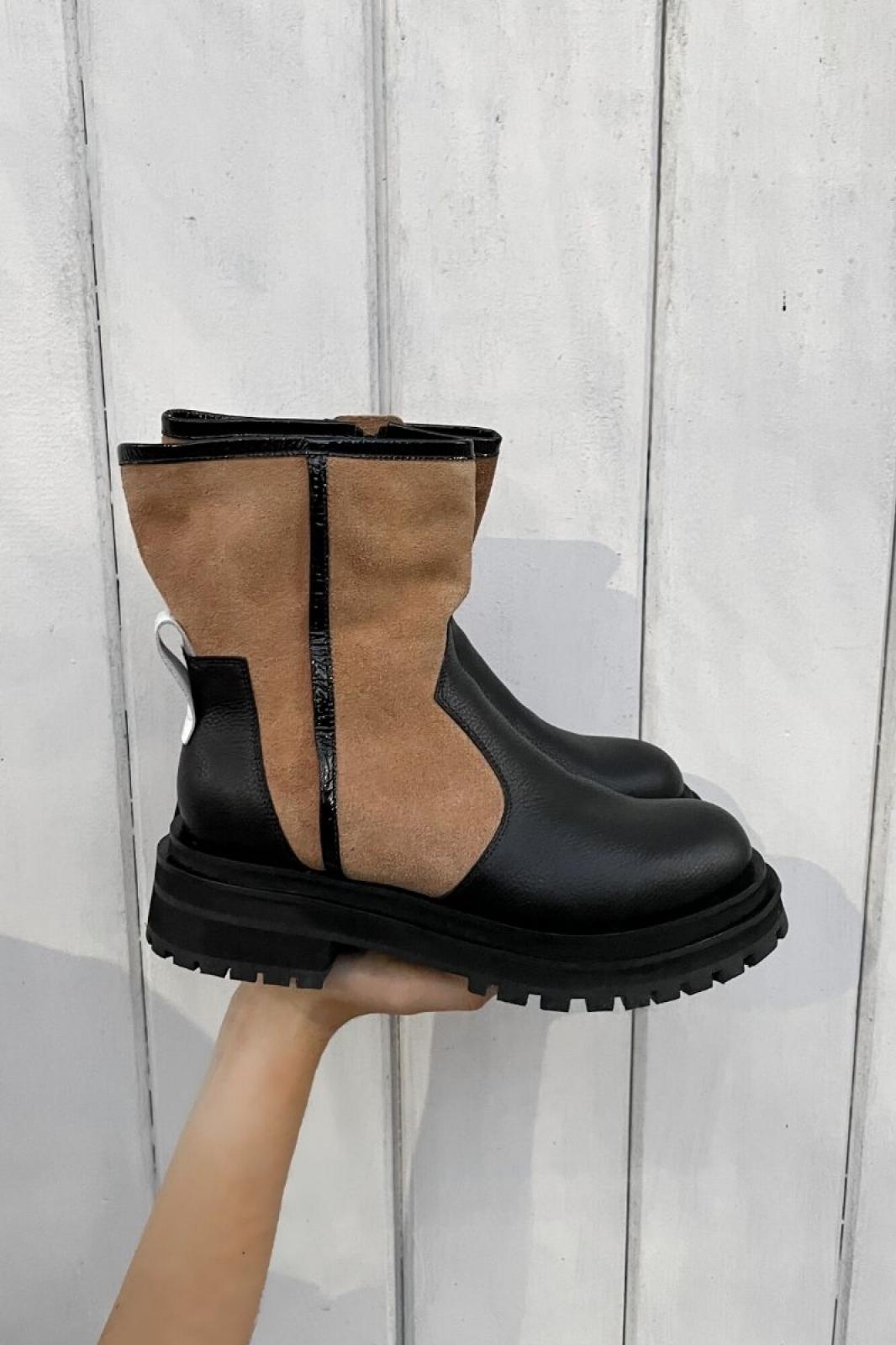 Bota Rhod