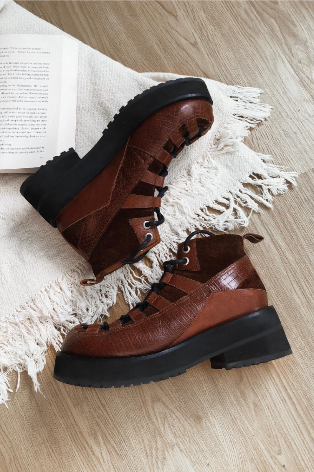 Bota Wembley