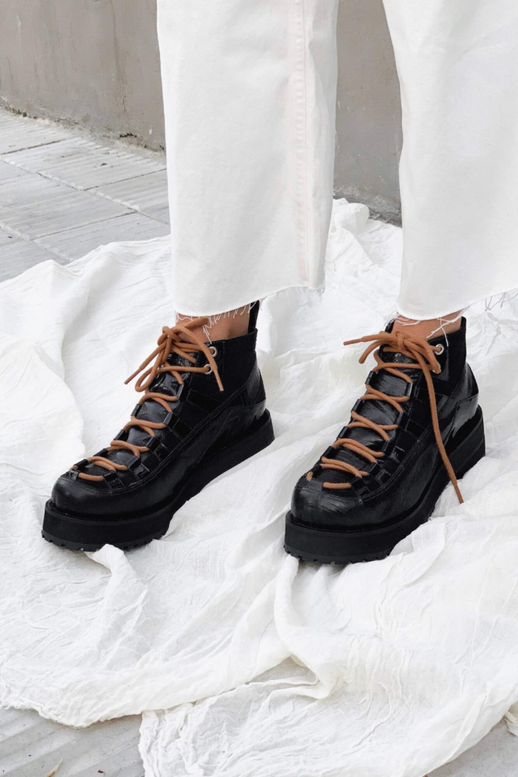 Bota Wembley