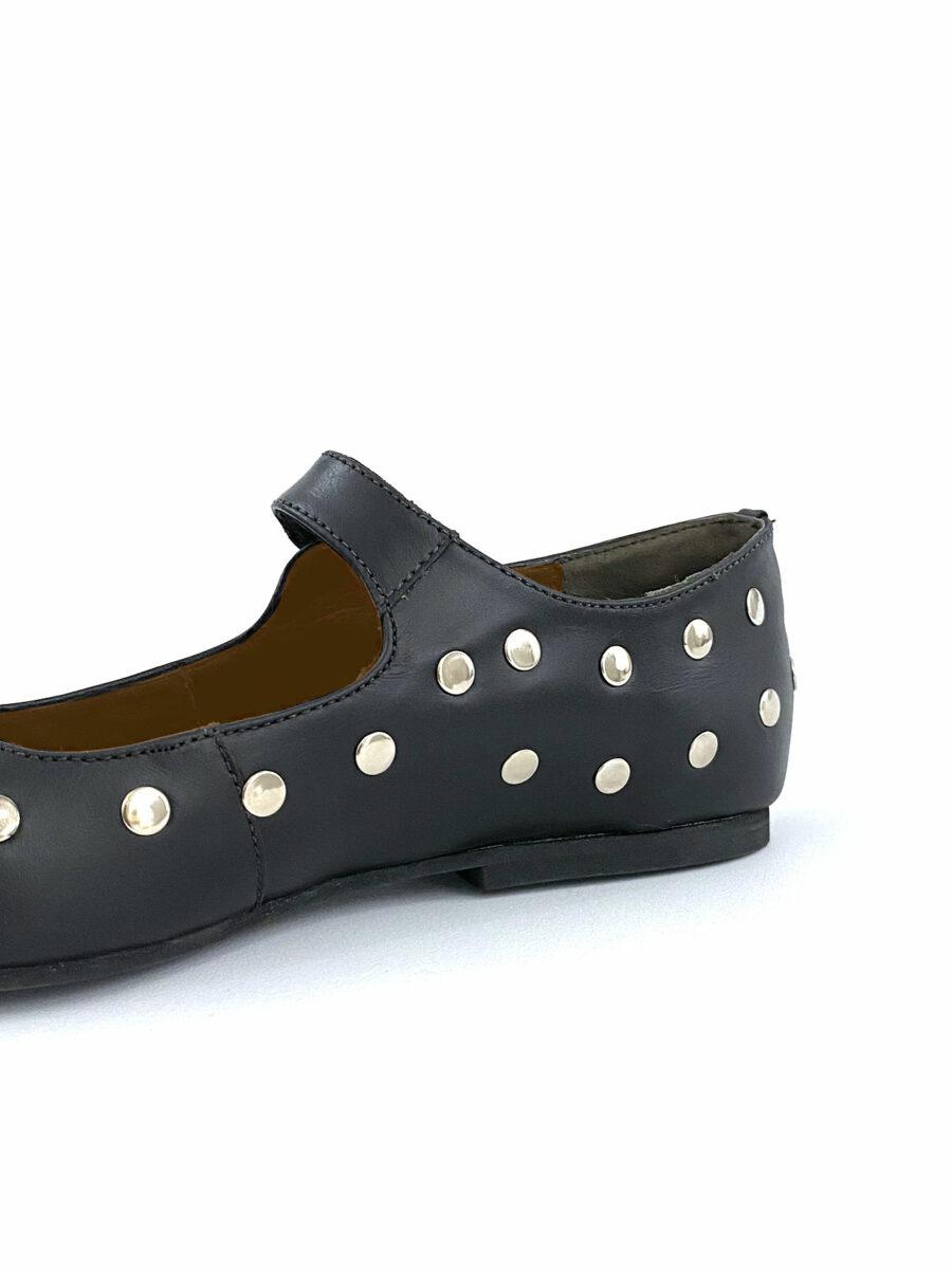 Zapato Mary Jane con tachas