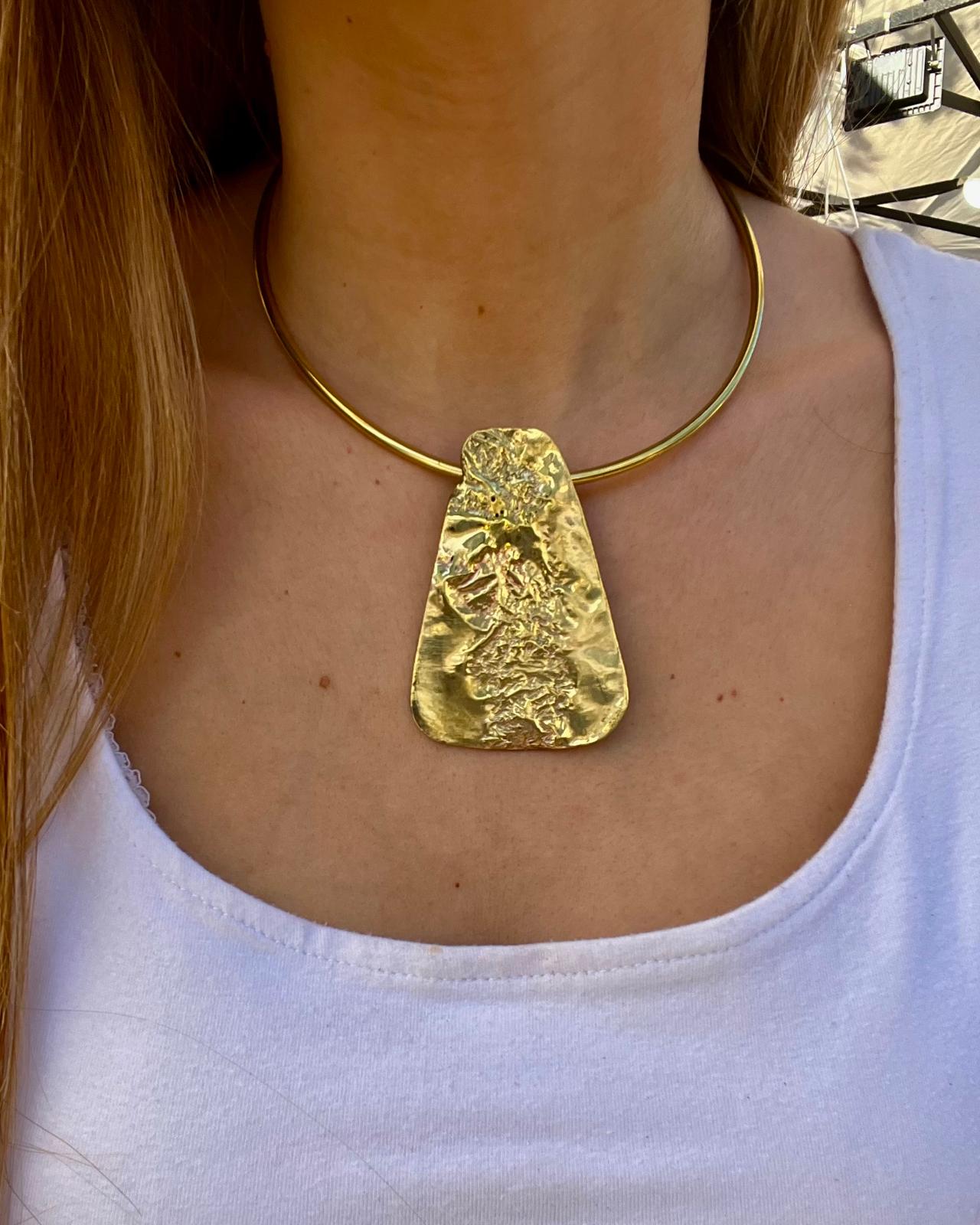 Collar Nilo