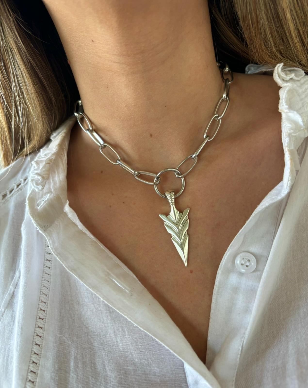 Collar Julien
