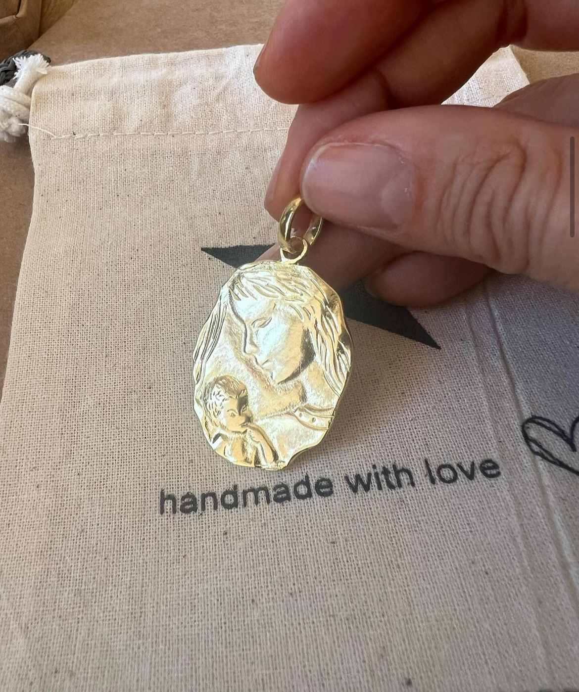 Medalla Virgen de la Ternura