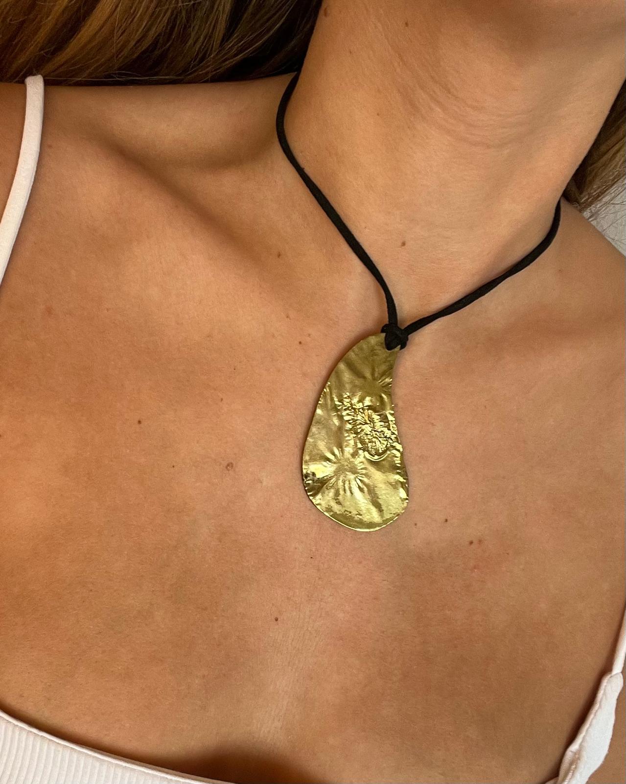 Collar Nilo