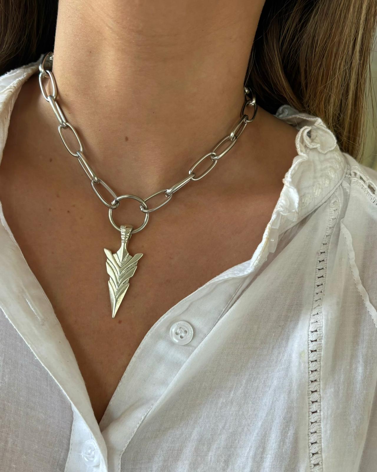 Collar Julien