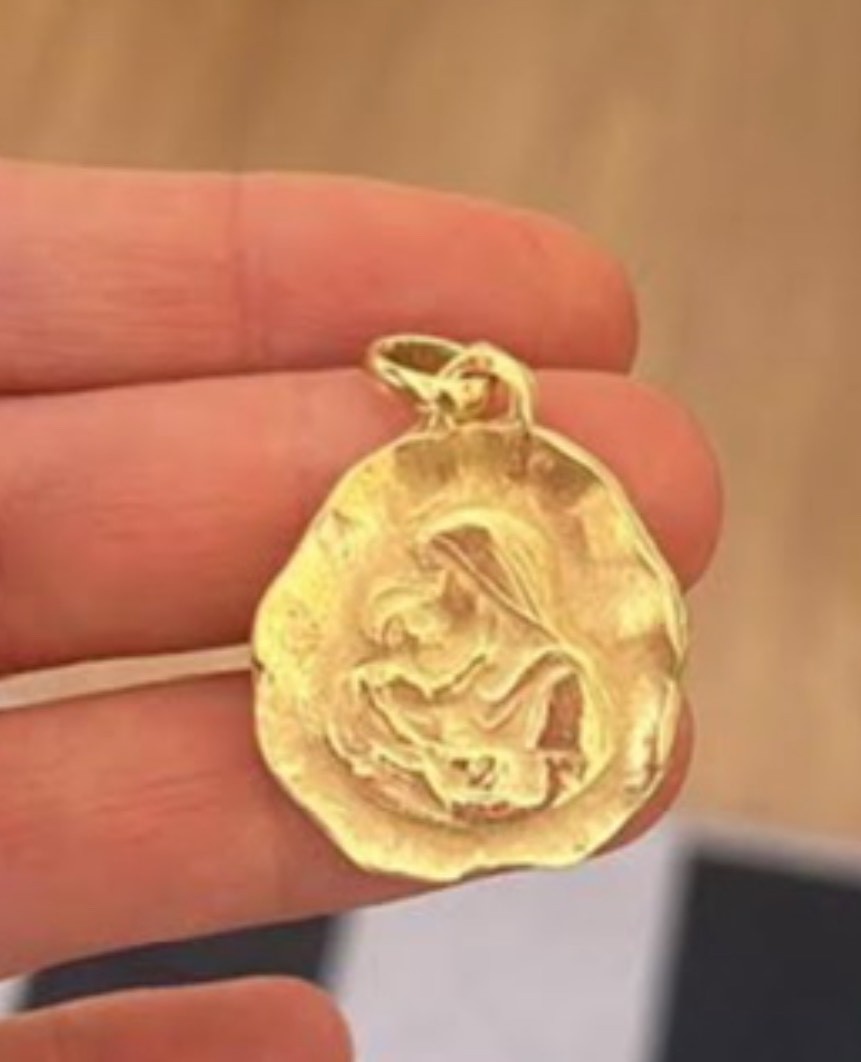 Medalla Virgen del Abrazo