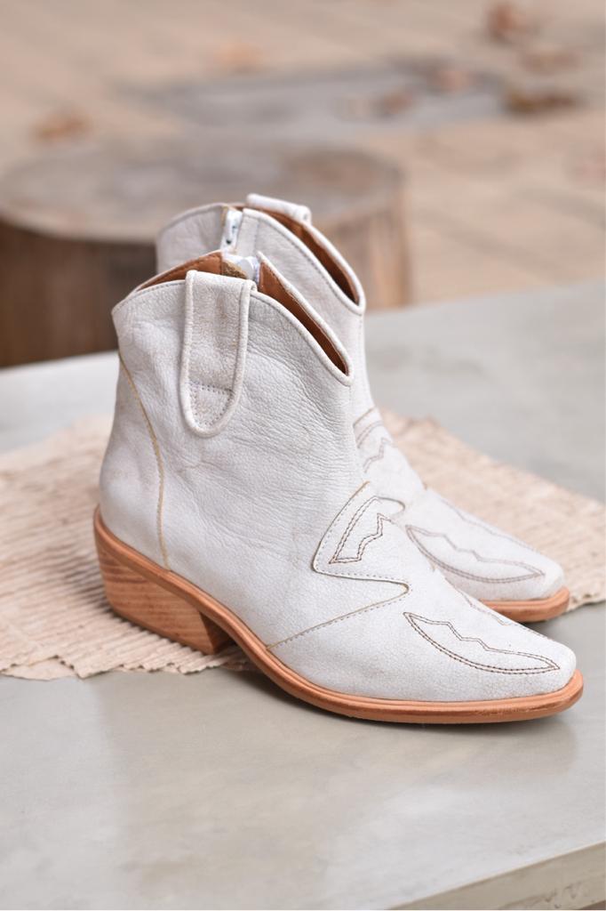 Bota Ambar